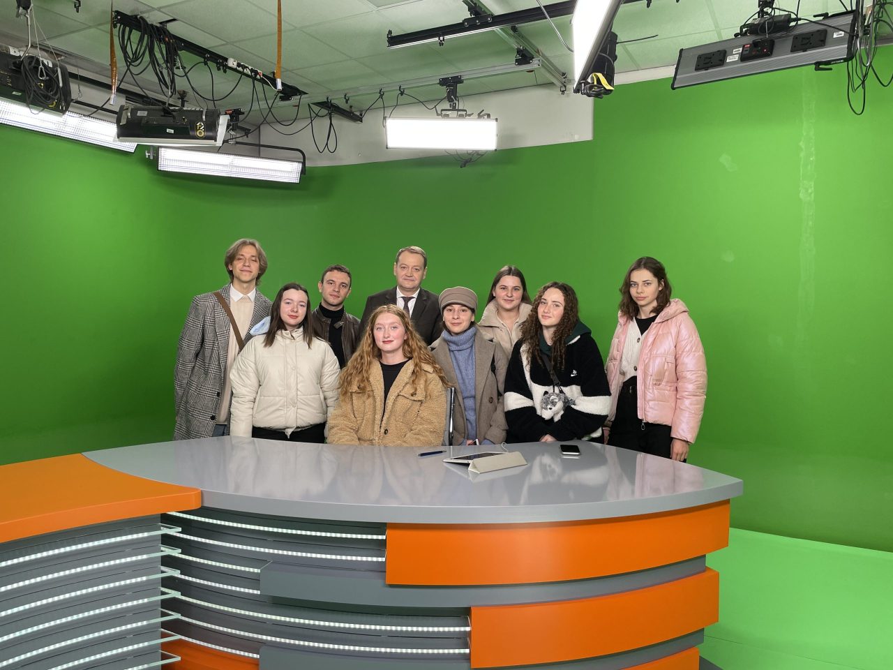 Студенти Кафедри журналістики відвідали телеканал «ICTV»